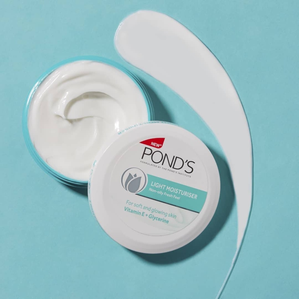 Ponds Light Moisturiser - 100 ml